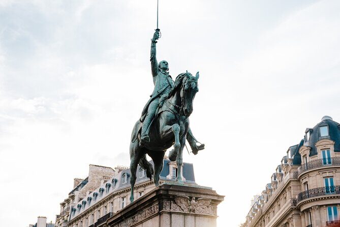 1.5 Hour Private Tour in Paris in a Classic Citroën - Rue de Furstemberg and Rue de Buci: charming squares and café-lined streets