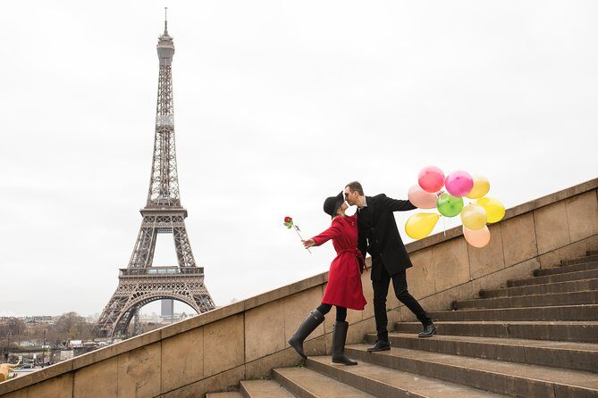 1-hour Photoshoot at the Eiffel Tower Trocadero Paris - Price and Value: $337.15 Per Group for Up to Seven