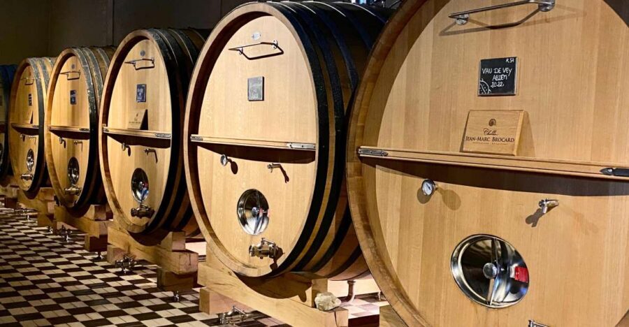 15 Burgundy Wines Chateau Pommard, Chablis Small-Group - Jean-Marc Brocard in Chablis: the cave visit and tasting ladder