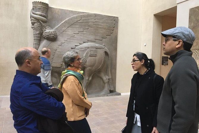 1h30 - Louvre Highlights optional 'families with kids' - Eng/Esp - Louvre Highlights in 90 Minutes: what the tour is really doing