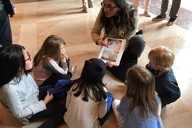1h30 - Louvre Highlights optional 'families with kids' - Eng/Esp - Tips to avoid the one thing that can derail this tour