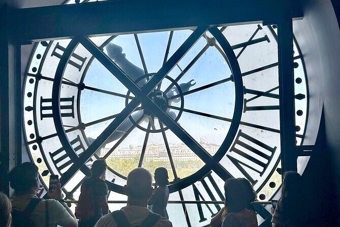 2 & 4 Days Paris Golden Pass with Hop-On Hop-Off Seine River Boat - Louvre Museum: how the pass helps with line time