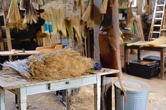 2 Hours Tour in La Balaiterie Sweeper's House - What the timeline feels like, hour by hour