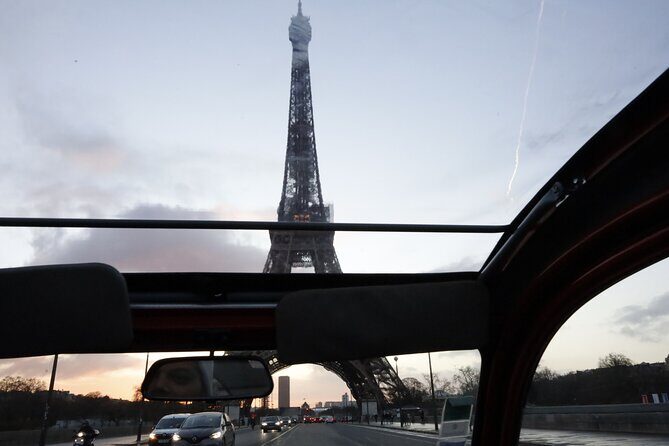 2CV Paris Secret 2H - Arc de Triomphe with the ticket included: quick entry, big payoff