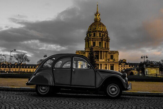 2CV Paris Secret 2H - Eiffel Tower photo time: easy stops without fighting the crowds