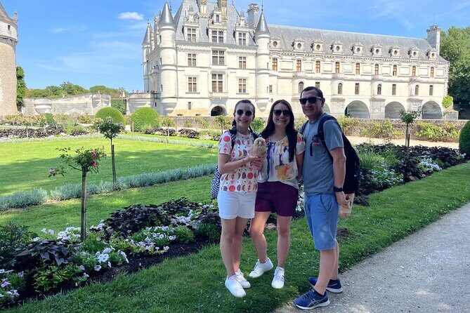 3 Loire Valley Castles and Wine Tasting Private Guided Tour - Château Royal d’Amboise: the Gothic-to-Renaissance story and Leonardo’s tomb