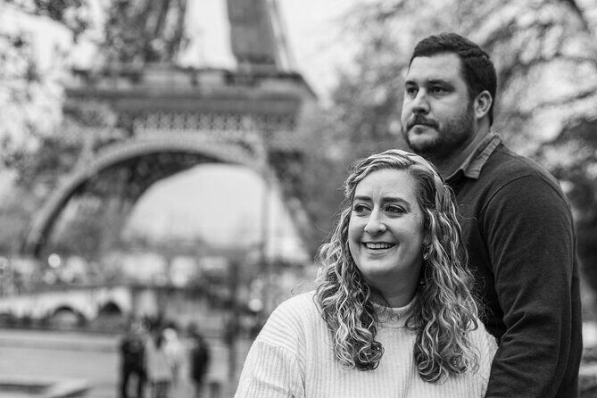 30 min photosession in Paris, all photos sent and edited - Photo delivery: ALL edited images, not a random selection