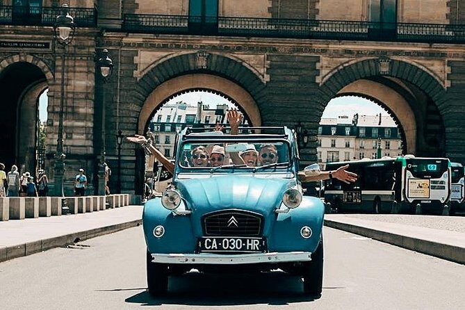 3H Grand Paris Tour in 2CV CITROEN - Pantheon and the Latin Quarter: churches, university energy, and old Roman bones