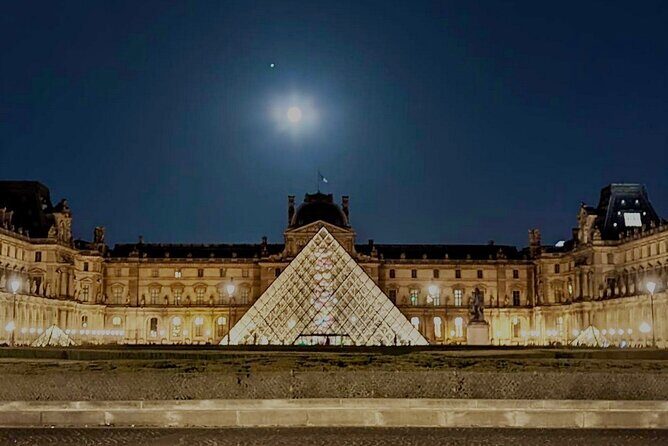 5 Hour Walking Tour in Paris with Licensed Guide - Moulin Rouge to the Latin Quarter and Tuileries: Paris With Edges