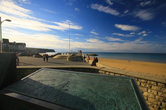 A Day in Normandy Landing Beaches of WWII with Private Guide - Hotel pickup and minivan comfort: the logistics that make it work