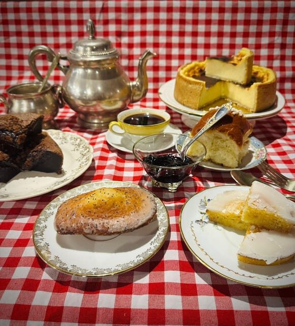 A French "Tea Time" in Paris - Pace and expectations: it’s cake-focused, not a full tea ritual