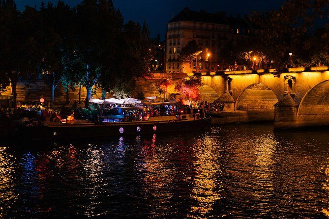 A Magical Evening in Paris With Locals: PRIVATE City Walking Tour - The Seine and bridges: why this stretch often becomes the emotional highlight