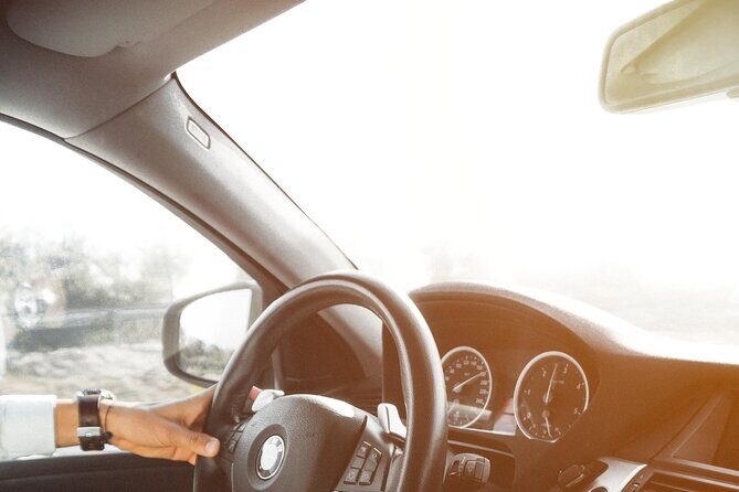 Airport transfer CDG - Paris | Driver Professional - Meeting your driver: the name sign at arrivals