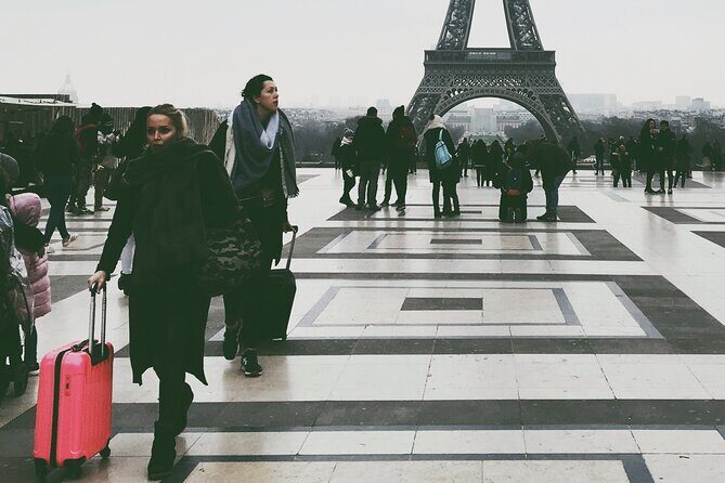 Airport transfer CDG - Paris | Driver Professional - Price and value: $191.05 per group (up to 3 people)