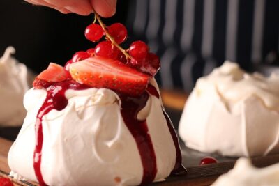 All about meringue: a pastry & culinary arts workshop in Paris - The 3:00 pm flow and the small-group advantage (max 8)