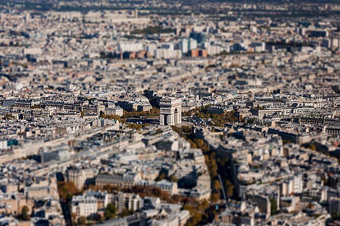 Arc de Triomphe and the Champs-Elysees Discovery Private Tour - Place de la Concorde: Where the Street’s “Big Deal” History Hits