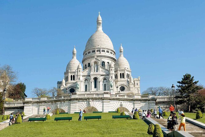 Arrival Transfer from Paris Airport CDG to Paris in Private Car - CDG to Paris in a private car: what you’re really buying