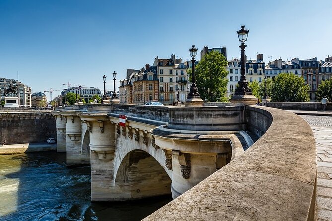 Arrival Transfer: Paris Airport CDG to Paris by Luxury Van - The “30 minutes (approx.)” ride: what you gain on day one