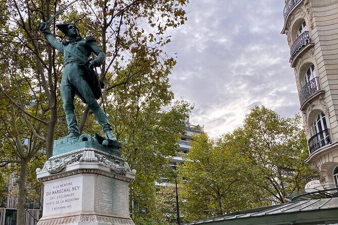 Artists in Montparnasse, smartphone audioguided tour - Mythical Cafés and Cinemas: The Social Side of Art