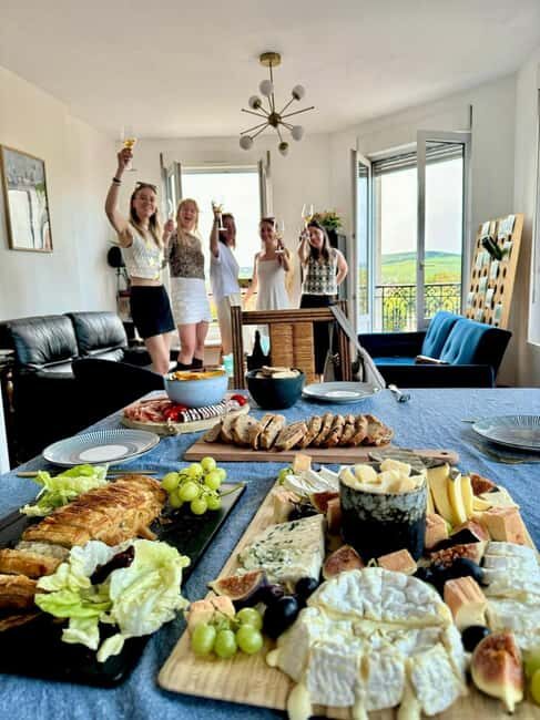 Atypical Champagne tasting with a great view - What’s included: three rare bottles, snack pairings, and a personal guide