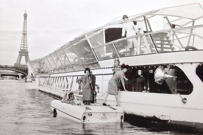 Bateaux Mouches Lunch Cruise on the Seine River in Paris - Weather and comfort: choose your timing, then choose your deck