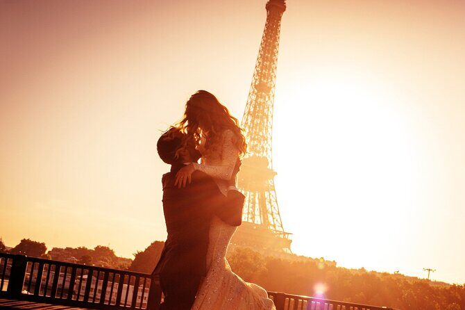 Bateaux Mouches Special Marriage Proposal Dinner Cruise in Paris - Dinner That’s Built for a Proposal Moment