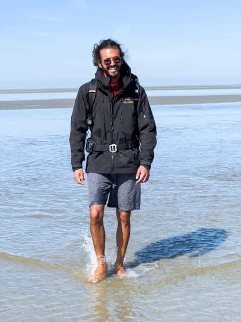 Bay of Mont Saint-Michel : Quicksands + See The Tide Coming - Barefoot only: how to prep for quicksand without turning it into a disaster