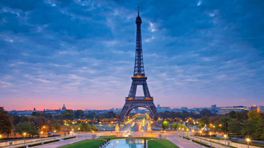 Best of Paris: Private Walking Tour with Local - Notre-Dame Cathedral Is a Smart Starting Line in Central Paris