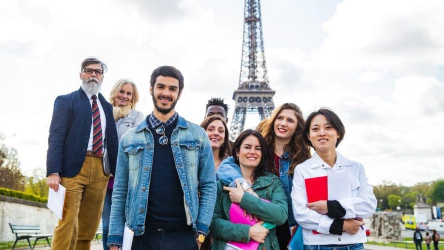 Best of Paris: Private Walking Tour with Local - Guide Quality Check: What to Do So You Get a Real Tour