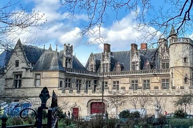 Best of the Left Bank: Self-Guided Tour of the Latin Quarter - Starting in Front of Shakespeare and Company