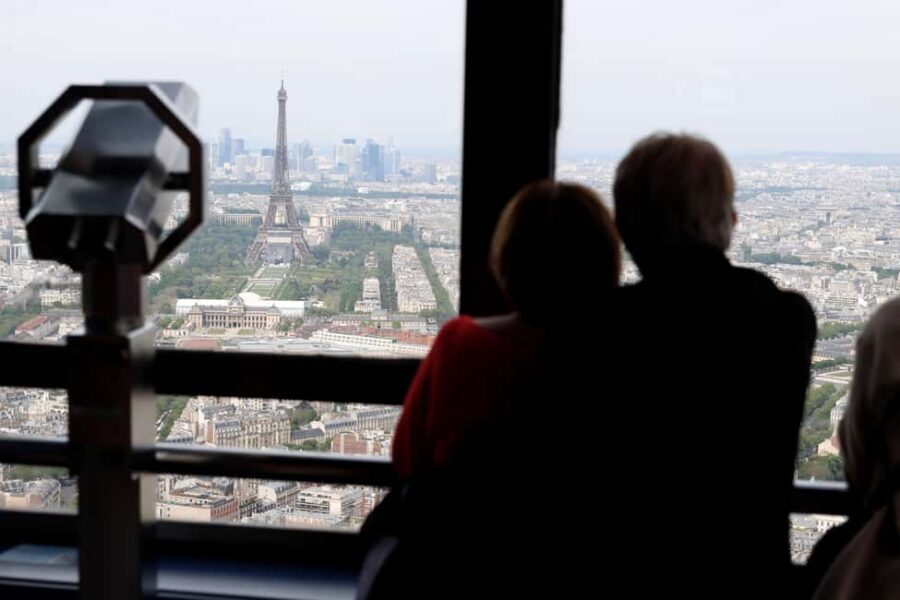 Best View of Paris: Montparnasse Tower Guided Tour - Boulevard du Montparnasse and Rue du Montparnasse: theater streets with real stories