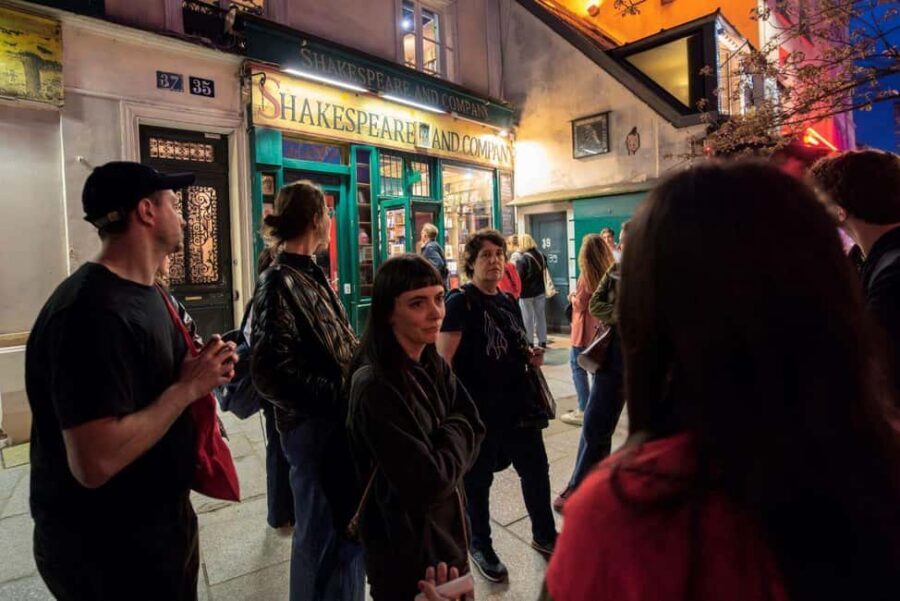 Boho Nights in Paris: A Magical Evening Tour - Who should book Boho Nights in Paris