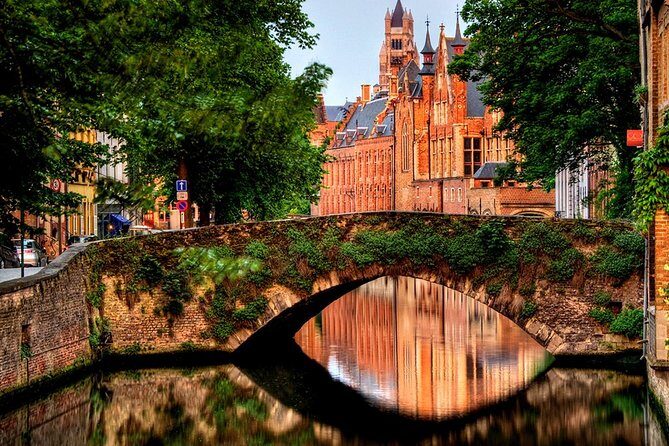 Bruges Day Tour from Paris by minivan - Markt and the Belfry: the square that pulls the city together