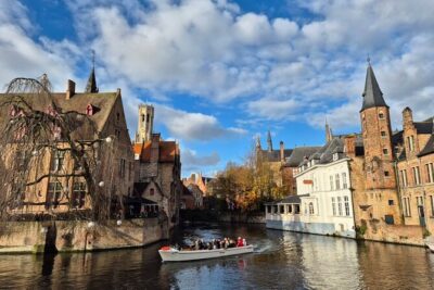 Bruges Guided Day Tour from Paris with Canal Cruise - Getting There: The 7:00 am Start and the Real Road Time