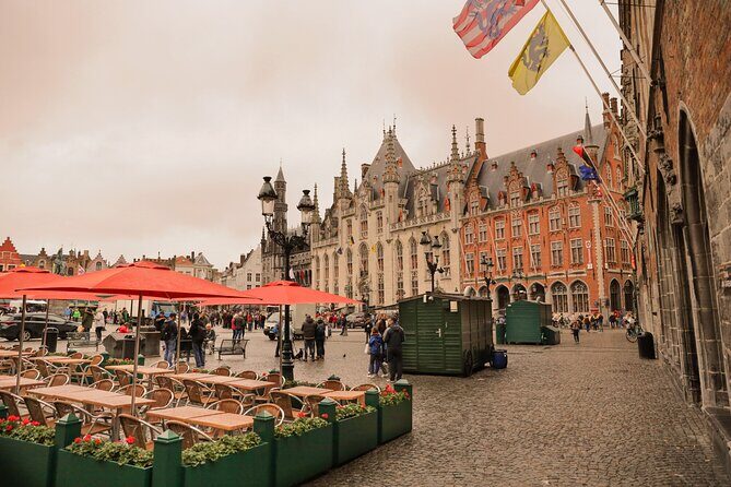 Bruges Guided Day Trip with Canal Cruise Option and Hotel Pickup - Minnewater Lake and Onze-Lieve-Vrouwekerk: The Calm Finish (and the Art Stop)