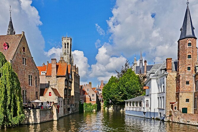 Bruges Small-group Full-day trip by Minivan from Paris - Arrive in Bruges for the guided UNESCO-style center walk