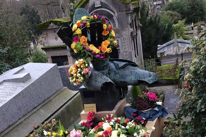 Bundle of Père Lachaise Cemetery: Self-Guided Audio Tours - Why Père Lachaise audio feels different (and fun)