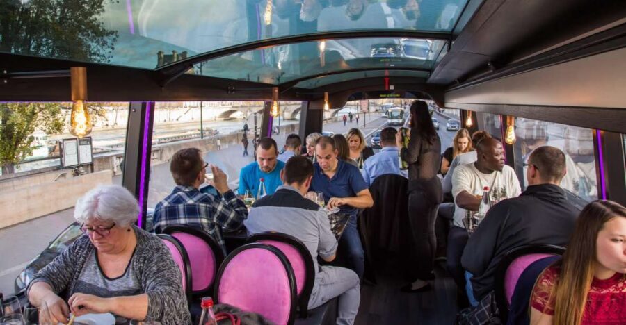 Bus Toqué Champs Elysées Tour w/ 3-Course Dinner & Champagne - The tablet-led audio and video guide (96 points across the route)