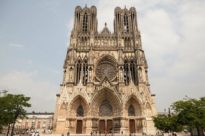 Cathedral of Notre Dame de Reims Self-Guided Tour with Mobile App - Why this Reims Cathedral tour feels better than a rushed group visit