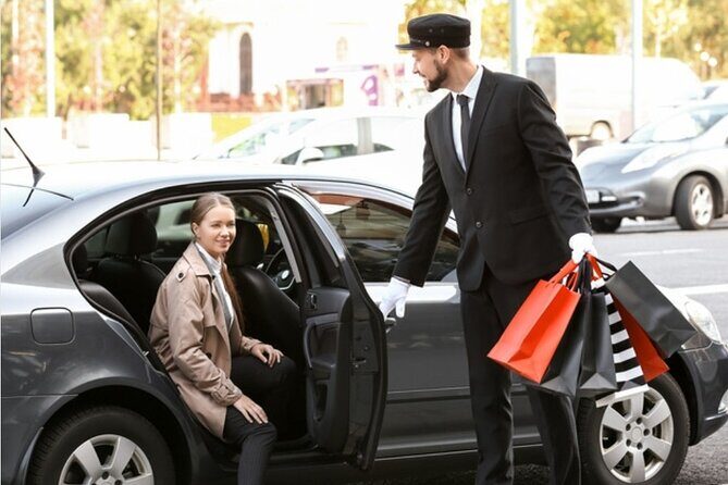 CDG - ORLY (ORY) airport to Paris, with a fluent English driver - How the pickup is set up at the airport