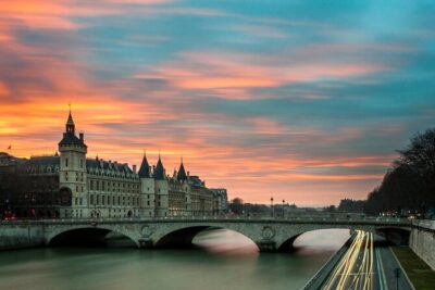 Central Paris Highlights Walking Tour - Meeting at Place Saint-Michel: Timing, pace, and first impressions