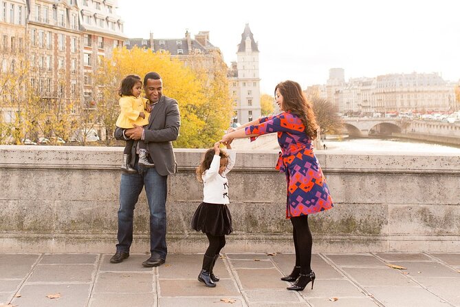 Central Paris Private Photo Session - What you get after the session: one digital and one printed file