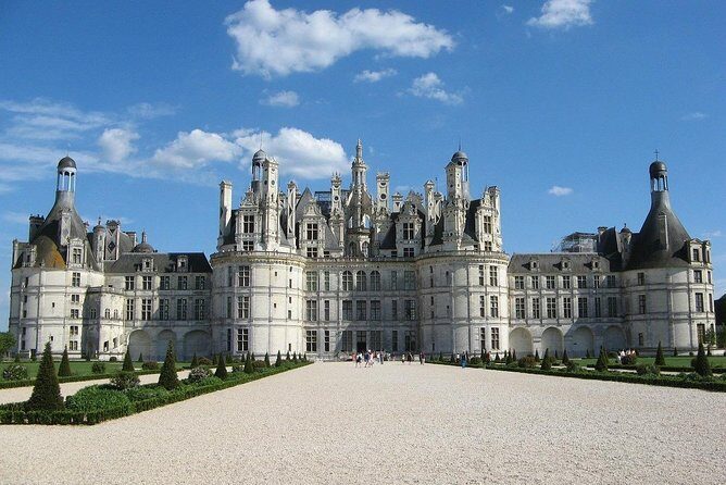 Chambord Castle: Private Guided Walking Tour - Key highlights worth planning for