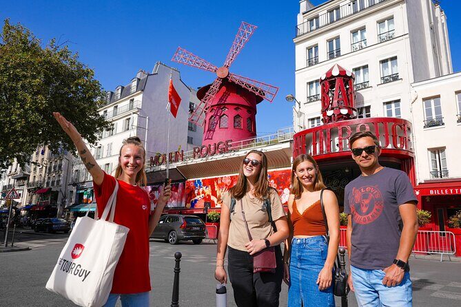 Champagne & Oysters Paris Food Tour - Champagne, Oysters, and a small group in Le Marais
