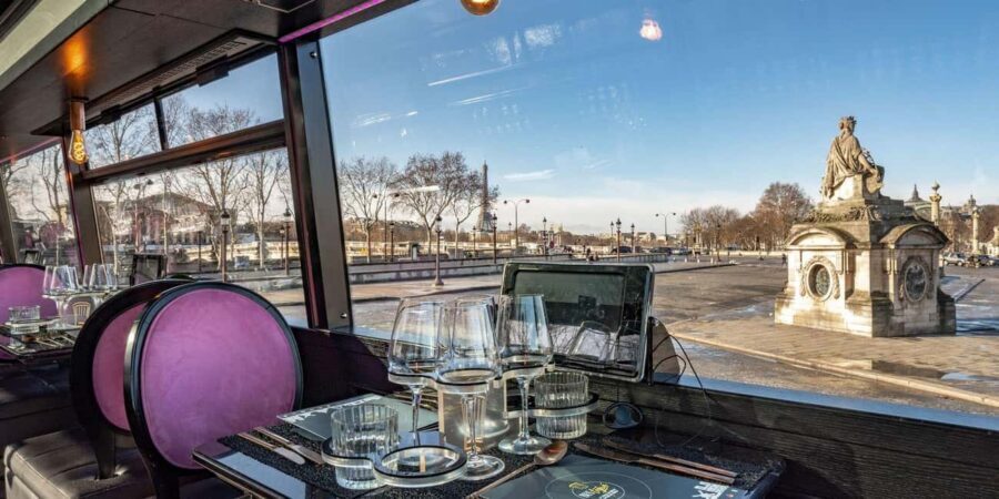 Champs Elysées Bus Toqué Lunch w/ a Glass of Champagne - Key highlights worth your attention