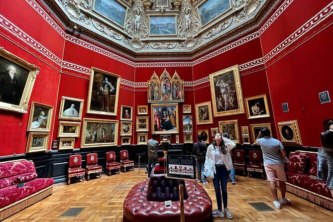 Chantilly Tour: Great Stables and Renaissance Meal from Paris - Getting there with hotel pickup and a manageable 7-hour schedule