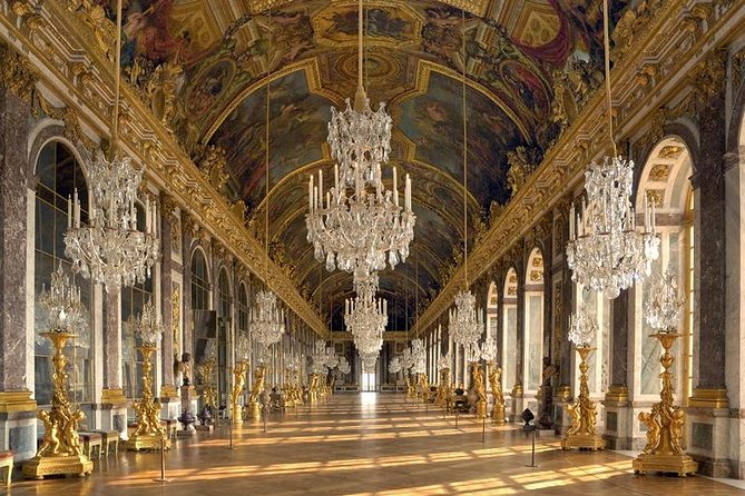 Chartres and Versailles Private Full-day tour - Private vehicle comfort: small group means fewer headaches