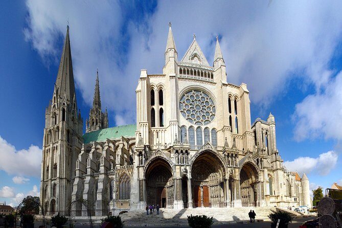 Chartres Cathedral 5 Hours Tour from Paris with Private Transport - Labyrinth and stained glass: how to experience Chartres instead of just seeing it
