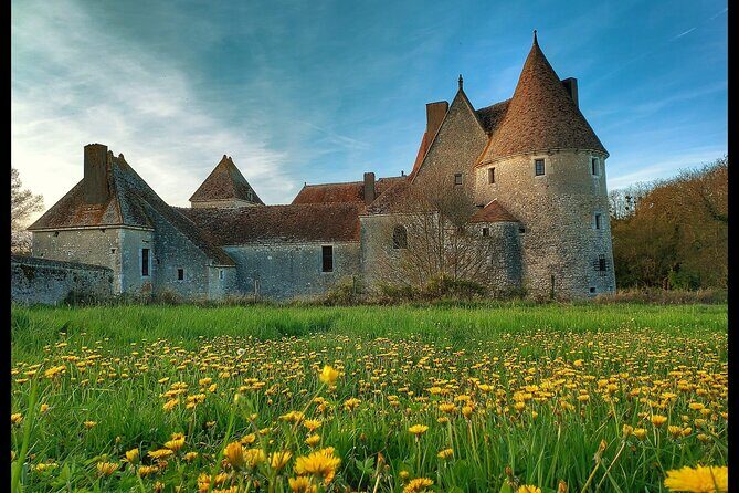 Château de Buranlure 1000 Years of History Heritage and Oenology - Who should book Château de Buranlure (and who might want more)