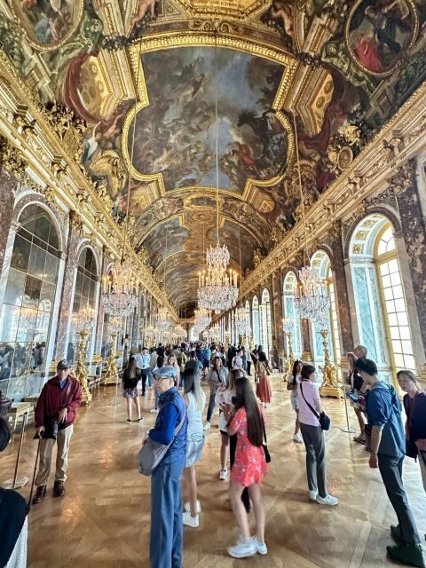 Chateau de Fontainebleau & Chateau de Versailles - Fontainebleau: French kings, medieval layers, and Napoléon’s Throne